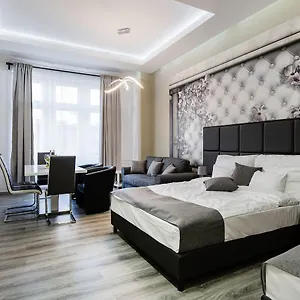 A Golden Star Modern Luxury And , Будапешт Венгрия