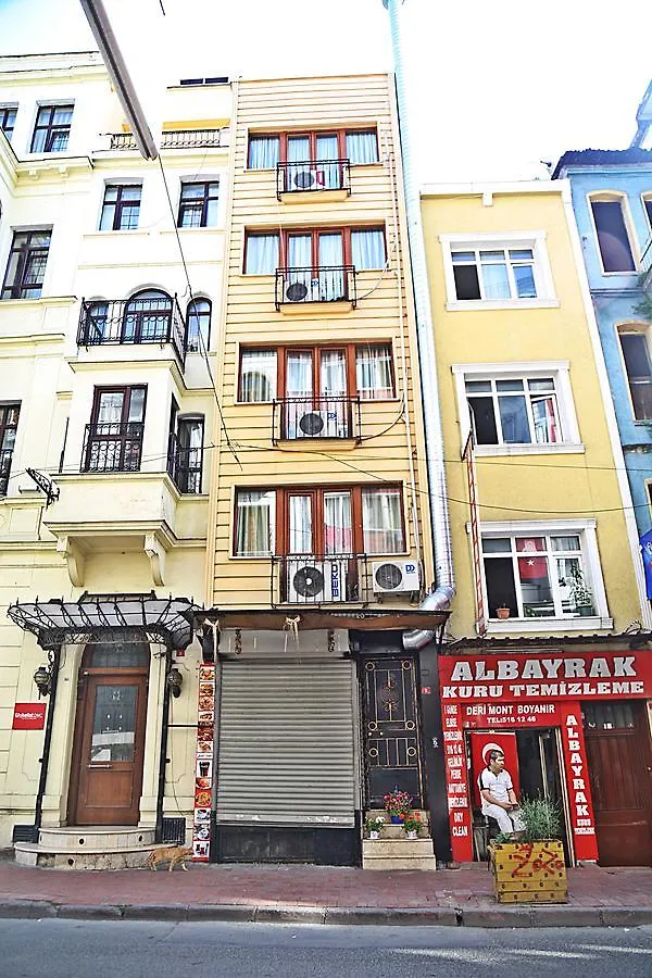 Istanbul Grand Apart 0*,
